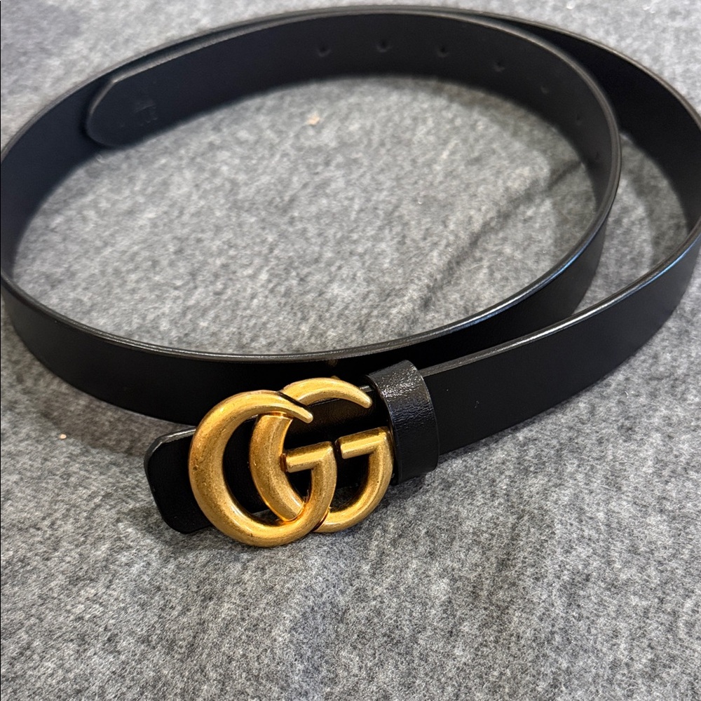 Women’s Black Belt with Gold design Buckle